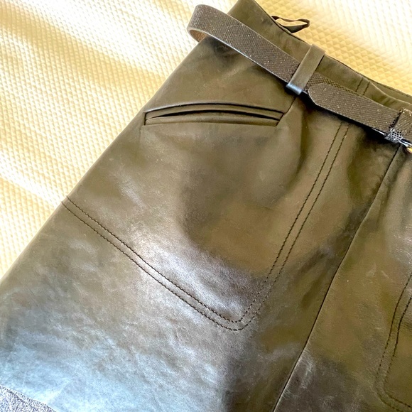 Black leather Mini Skirt w/ Belt - Picture 4 of 6